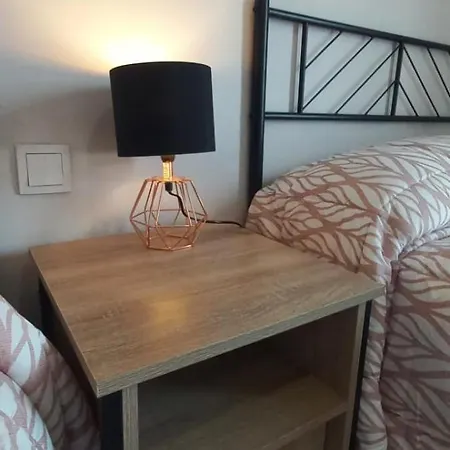 Lejlighed Con 2 Dormitorios, Garaje Y Terraza Junto A