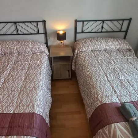 Con 2 Dormitorios, Garaje Y Terraza Junto A Valladolid