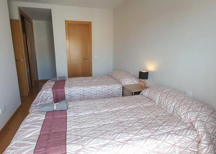 Apartment Con 2 Dormitorios, Garaje Y Terraza Junto A *