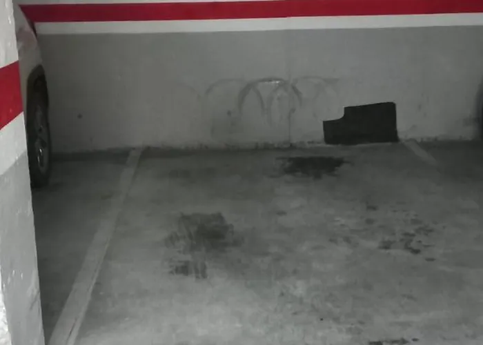 Con 2 Dormitorios, Garaje Y Terraza Junto A *